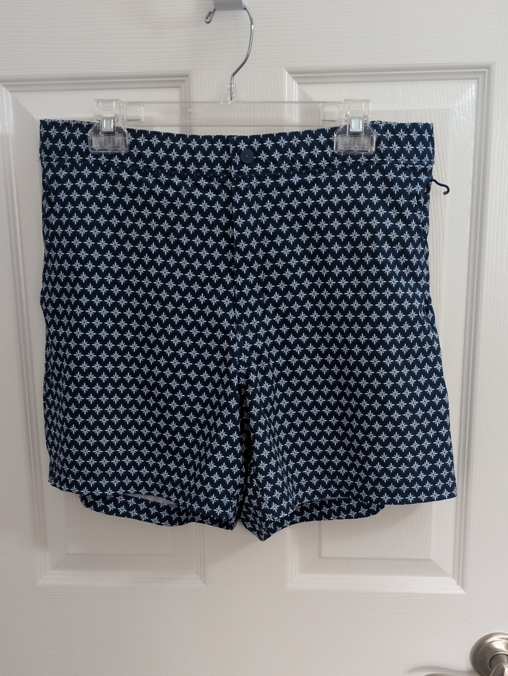 VRST Men's 6" Resort Shorts - Blue Geometric - L